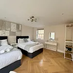 The Grand Royal Kilburn House - 4Br/3Br W Parking