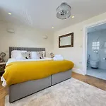 The Grand Royal Kilburn House - 4Br/3Br W Parking
