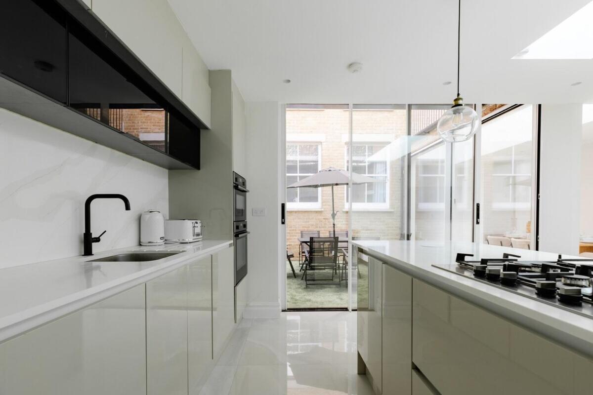 Ferienhaus The Grand Royal Kilburn House - 4br/3br W Parking