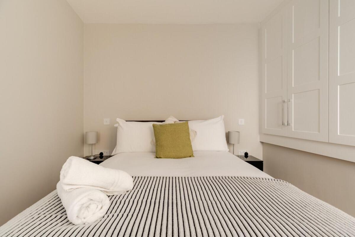 The Grand Royal Kilburn House - 4br/3br W Parking Ferienhaus *