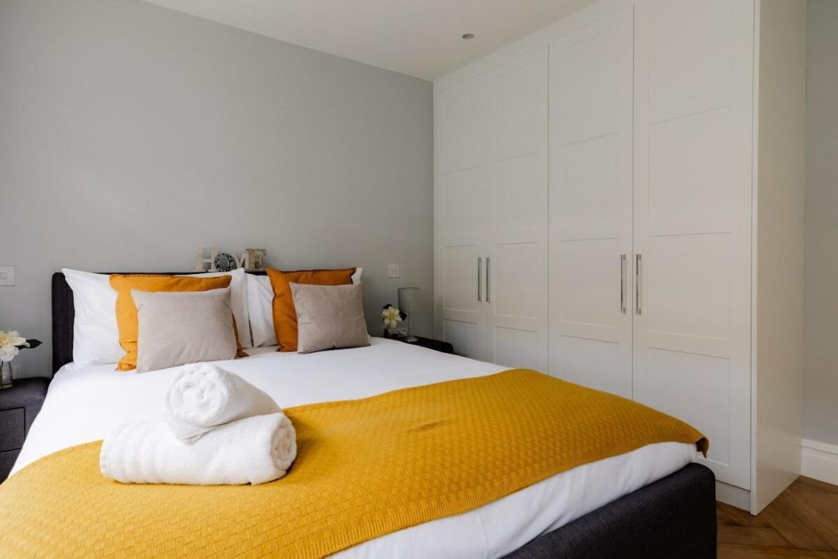 The Grand Royal Kilburn House - 4br/3br W Parking London