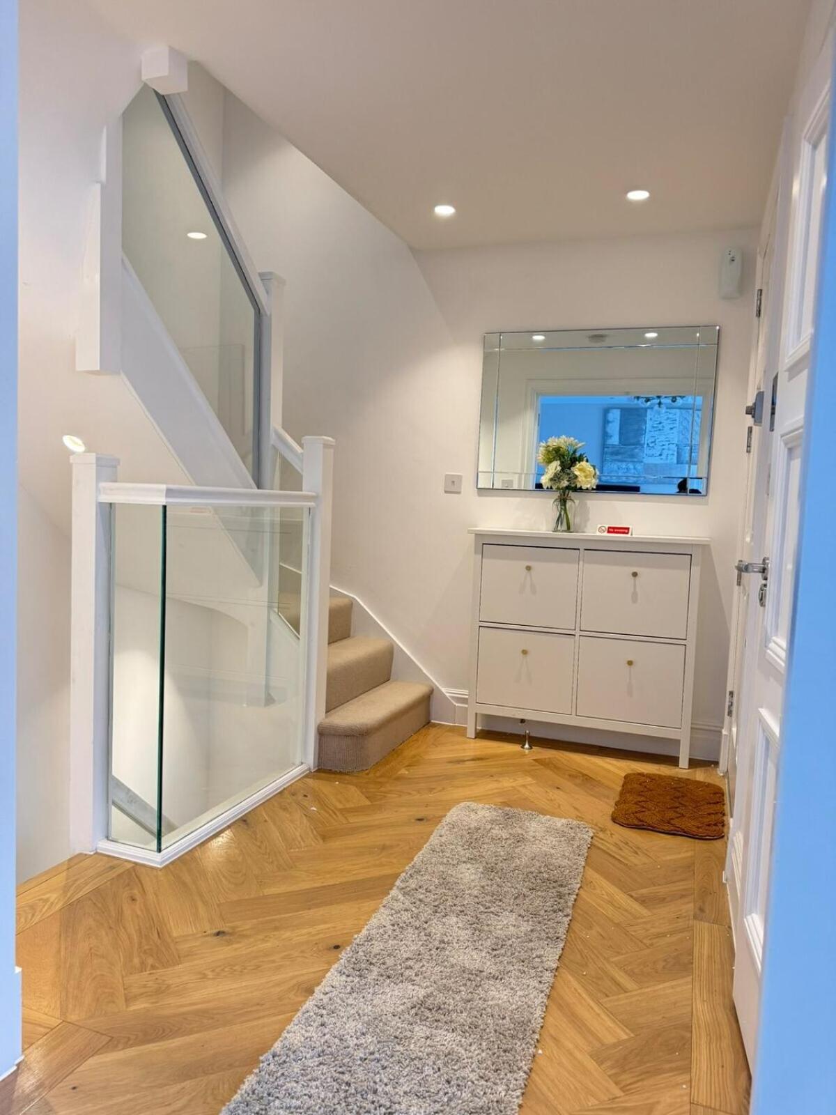 The Grand Royal Kilburn House - 4br/3br W Parking Ferienhaus *