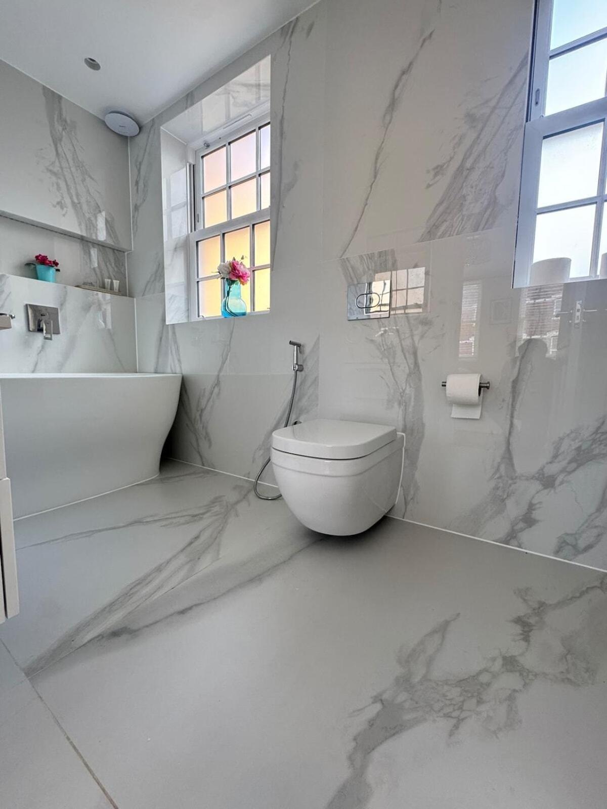 Ferienhaus The Grand Royal Kilburn House - 4br/3br W Parking