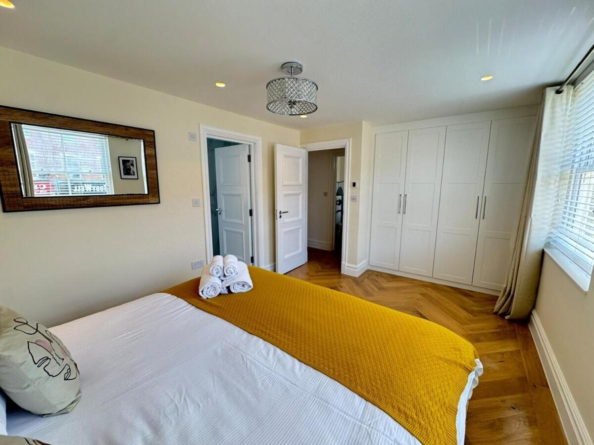 The Grand Royal Kilburn House - 4br/3br W Parking * London