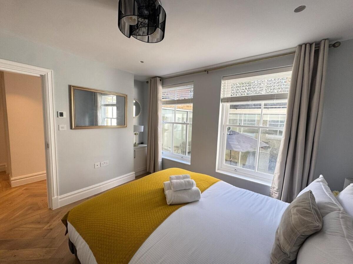 Ferienhaus The Grand Royal Kilburn House - 4br/3br W Parking