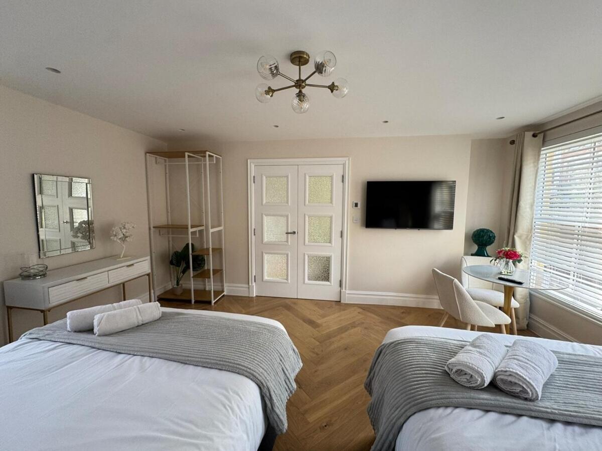 The Grand Royal Kilburn House - 4br/3br W Parking Ferienhaus London